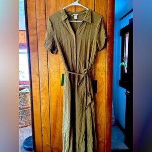 Green safari dress.